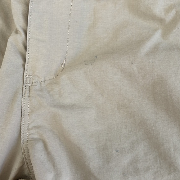 REI Girls Light Tan Cargo Zip Off Hiking Pants Shorts Size 10-12 VGUC - Picture 5 of 6